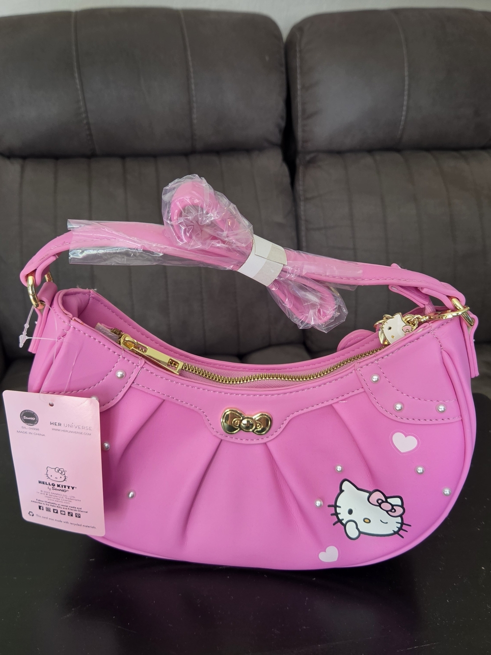 Her Universe Hello Kitty Pink Heart Shoulder Bag Out Of Stock, High Demand